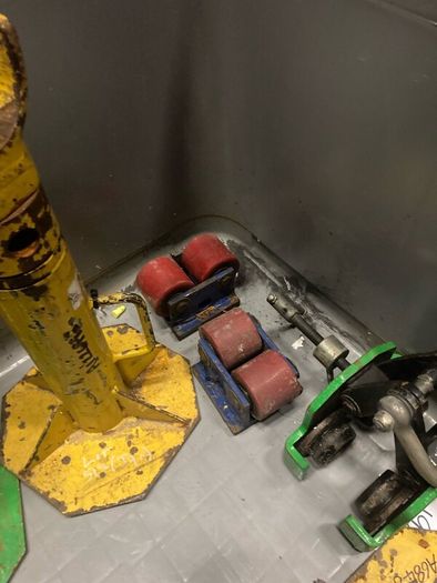 Machine Moving Skates set
