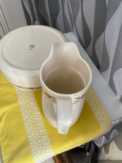 ceramic vintage wash bowls & matching pitchers