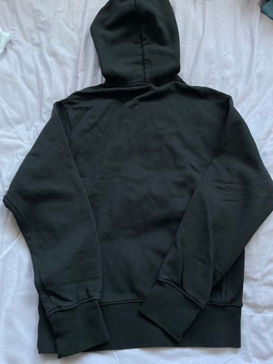 Black men's Levi's hoodie