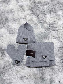 Hat scarf and gloves