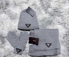 Hat scarf and gloves