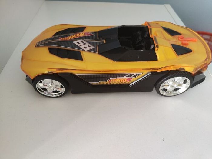 Hotweels toy car