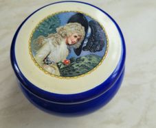 vintage trinket pot