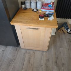 kitchen cabinet