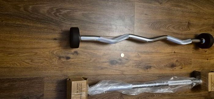 two x brand new 10kilo fixed weight bars