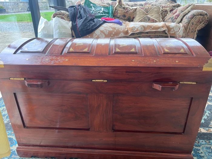 Rosewood captain chest