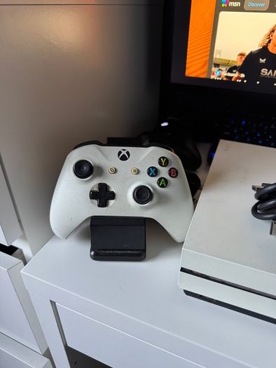 Full Xbox Series X + 180Hz Monitor Gaming Setup