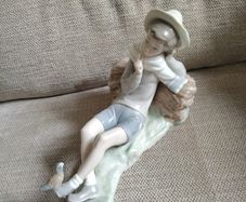 Genuine lladro Not Nao 4730 Boy With Bird