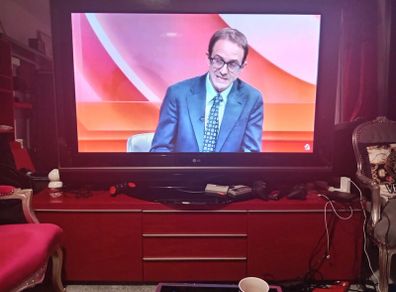 60" Lg Tv And Ikea Unit