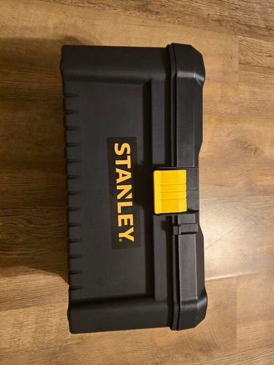 STANLEY 26" Essential Tool Box