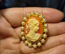 Vintage Cameo Brooch with Faux Pearls