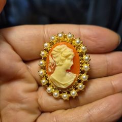 Vintage Cameo Brooch with Faux Pearls
