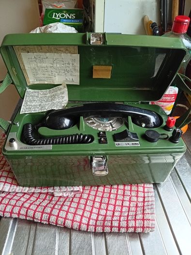 Vintage Portable Linesman BT 704CTelephone