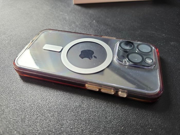 iPhone 15 Pro 128GB Black Titanium Unlocked + Box & Extras
