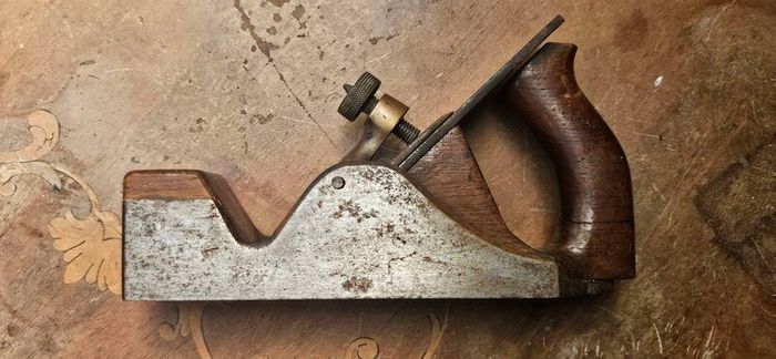 Infill smoothing plane, Mathieson iron