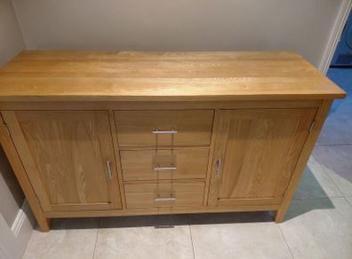 side board,hall console