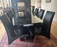 REDUCED PRICE Dining room table and 6 chairs