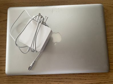 magsafe 1 charger + a macbook pro