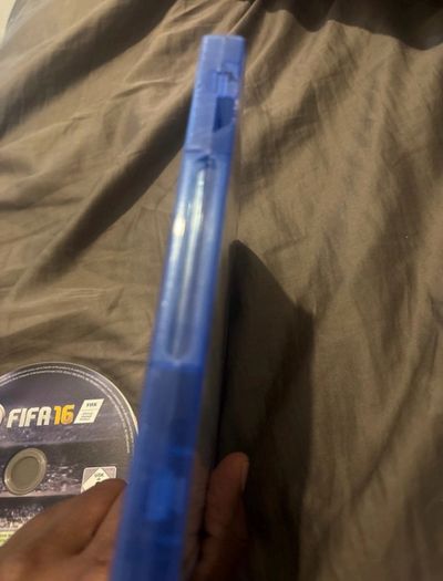FiFA Ps4  game bundle