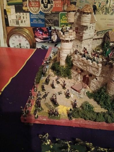 Fort and Soldiers