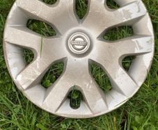 Nissan leaf hub caps x 2
