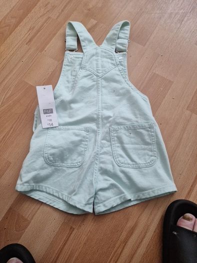 Shorts Dungree Style/Size: 5/6 and 8/9 yrs