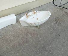 Bathroom sink