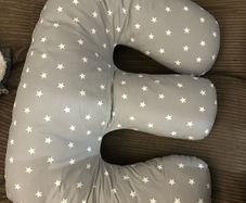 Twin feeding pillow