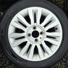 15" Genuine Renault Clio Alloys with tyres