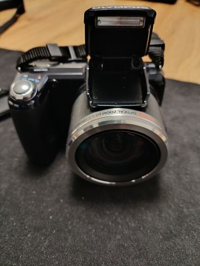 Olympus Camera SP 81OUZ 24mm HDMI 36x zoom Preowned