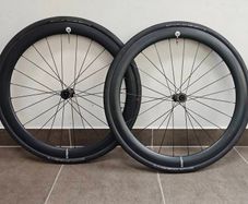 Elite carbon wheelset  DT Swiss 240 hub Schwalbe One