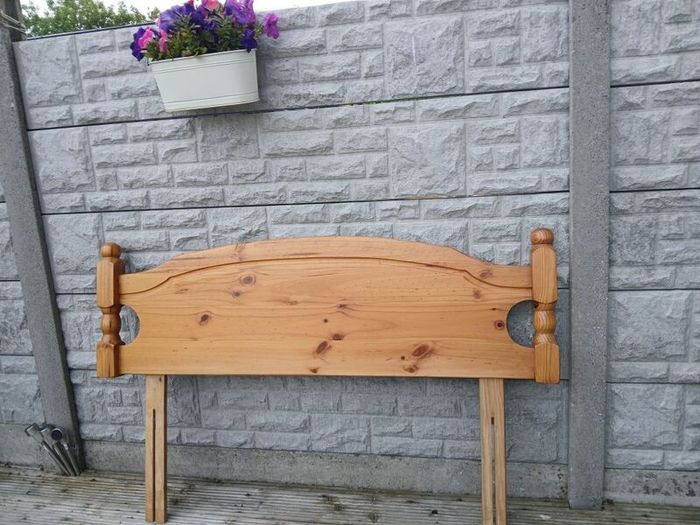 Solid wood 4foot 6Inch Headboard