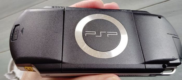 Psp 1004 MODDED 64gb 40 psp games on unit Original Battery