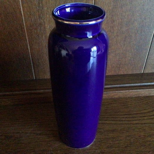 Japanesse Coalbolt Blue Kutani Vase