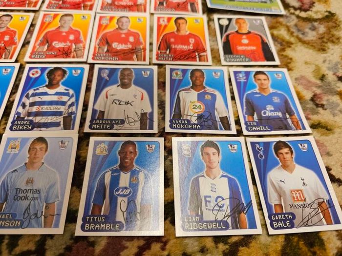 1700+ Football Cards Collection