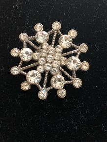 brooch