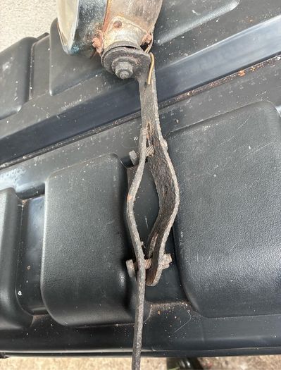 Vintage Remax light with brackets