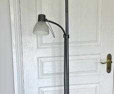 Mother and child floor lamp