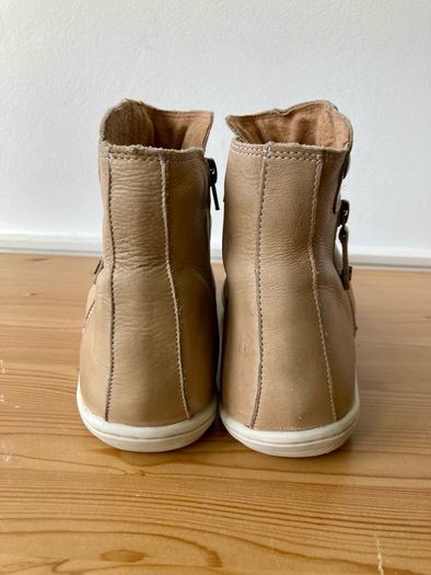 Perlatto flat ankle boots size 7