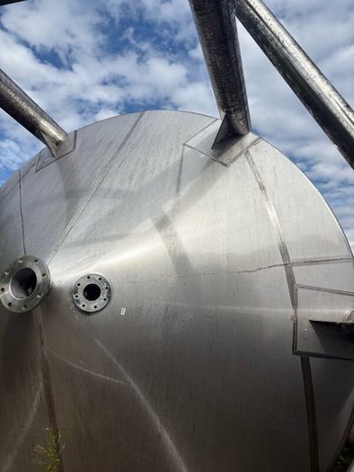 Stainless steel tanks
