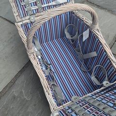 Picnic basket