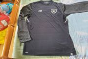 Ireland Football Goalkeeper Jersey 2017 to 2018 New Balance Medium Adult