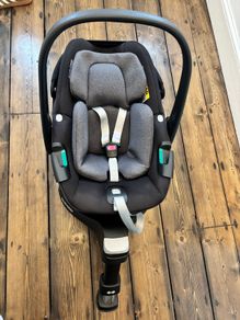 Maxi Cosy Pebble 360 with Base
