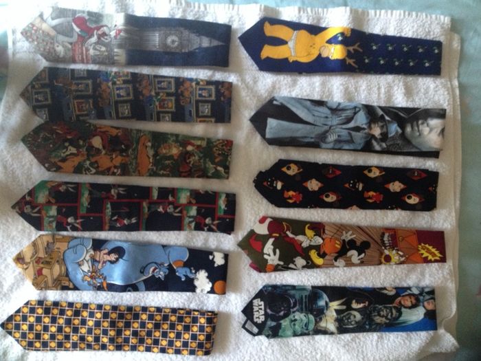 Novelty ties