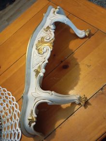 Ornamental shelf