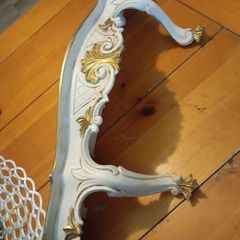 Ornamental shelf