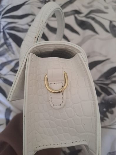 womens bag not real