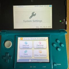 Nintendo 3DS Aqua Blue with Ambassador Program Games