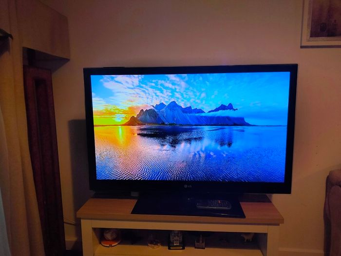 42" Tv Lg