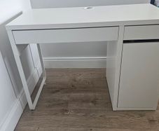 IKEA Micke desk